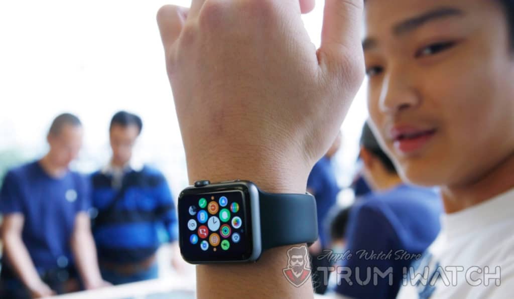 Apple Watch là một trong những smartwatch định vị GPS và chống nước tốt nhất hiện nay